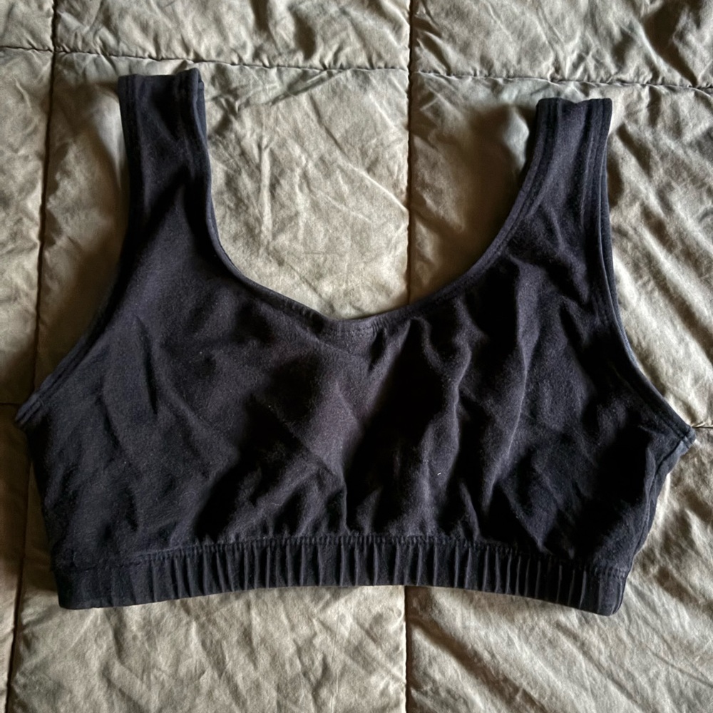 Women's Classic Black Sports Bra